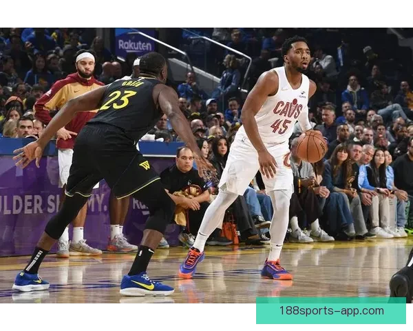 骑士迎战爵士前瞻米切尔寻回状态森萨博力争双杀对手